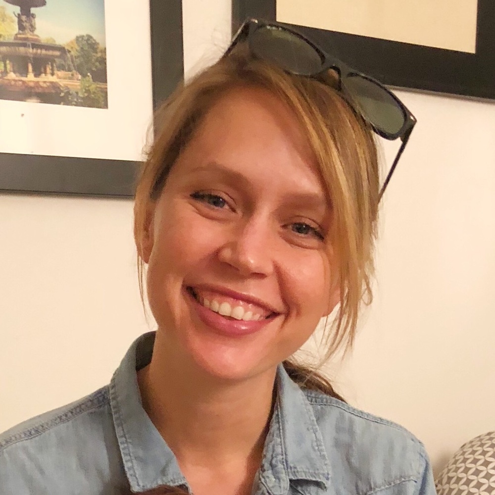 Meet your Posher, Elise